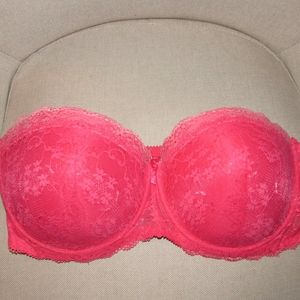 Delta Burke Pink Lace Bra